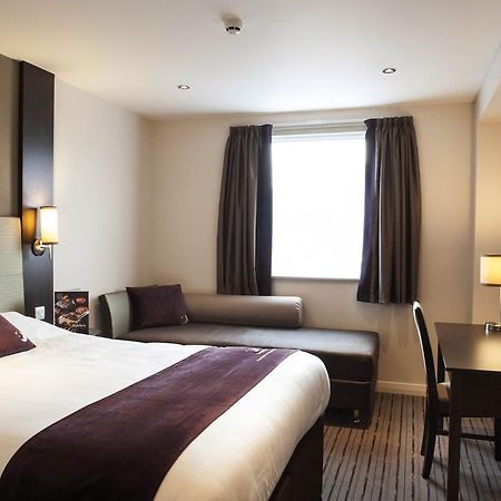Premier Inn Glasgow Pacific Quay Phòng bức ảnh
